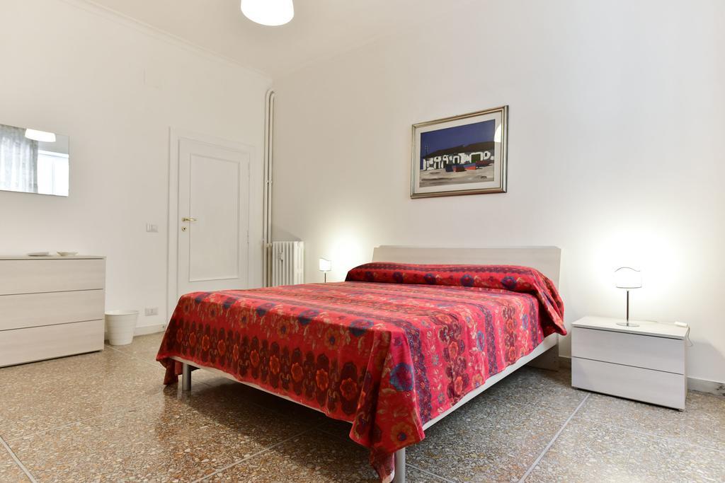 Red & White Vatican Apartment Roma Exterior foto