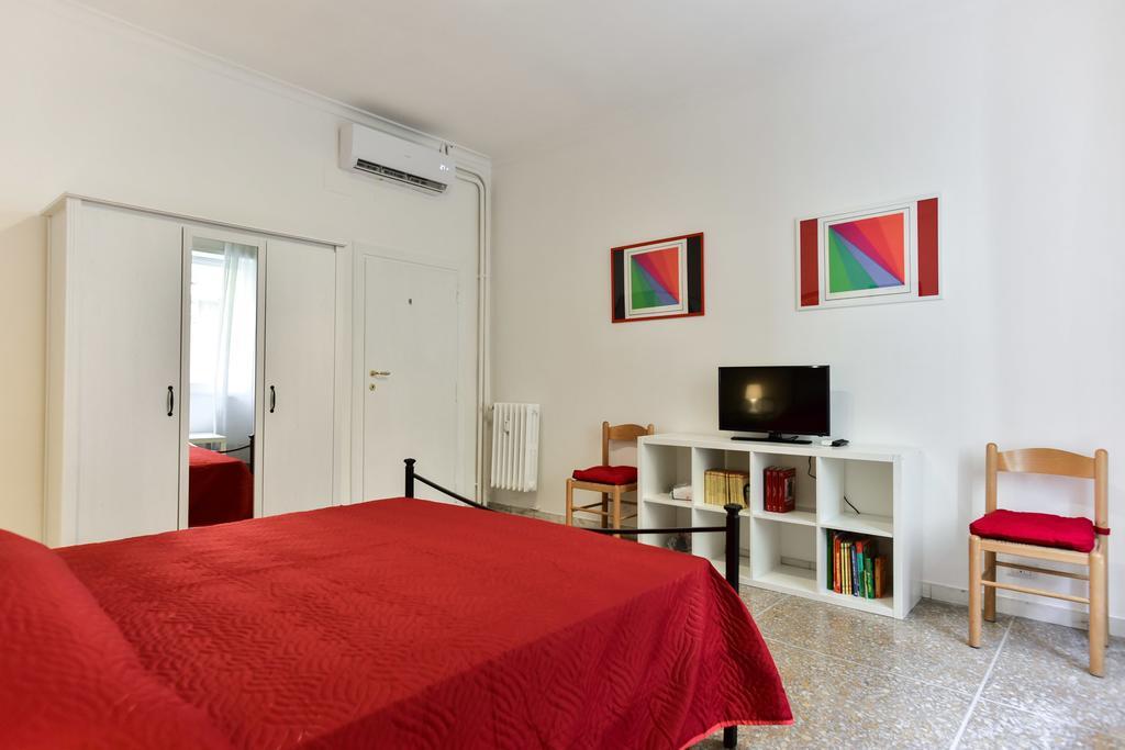Red & White Vatican Apartment Roma Exterior foto