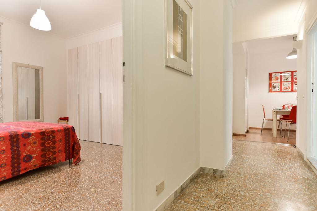 Red & White Vatican Apartment Roma Exterior foto
