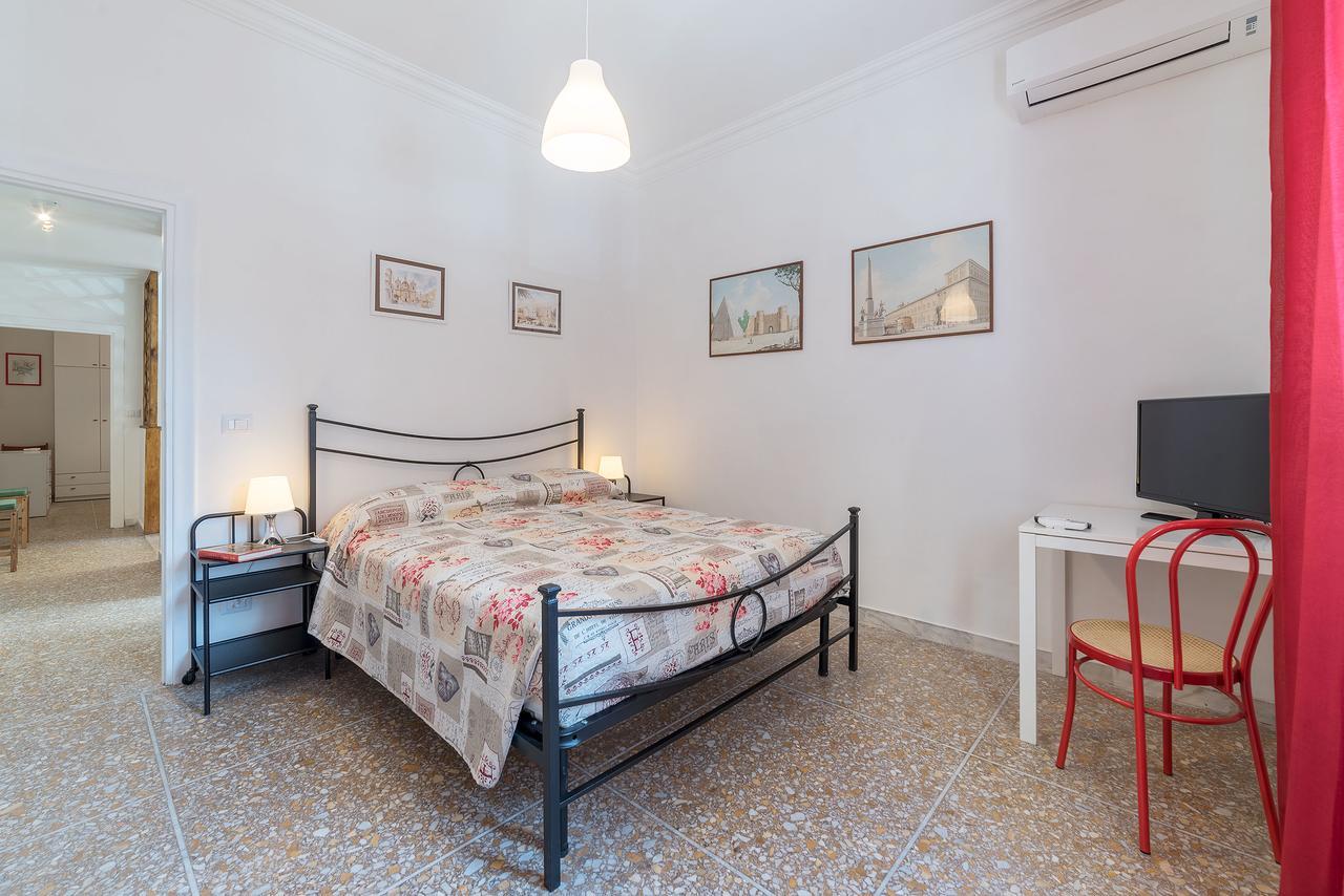 Red & White Vatican Apartment Roma Exterior foto
